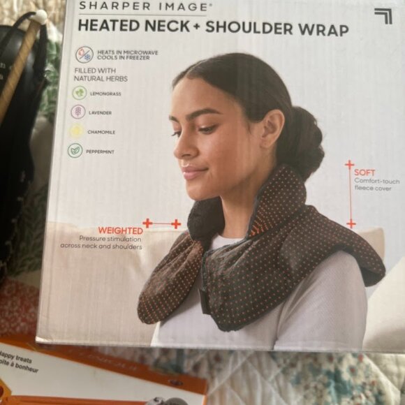HEATED NECK + SHOULDER WRAP - Picture 1 of 4